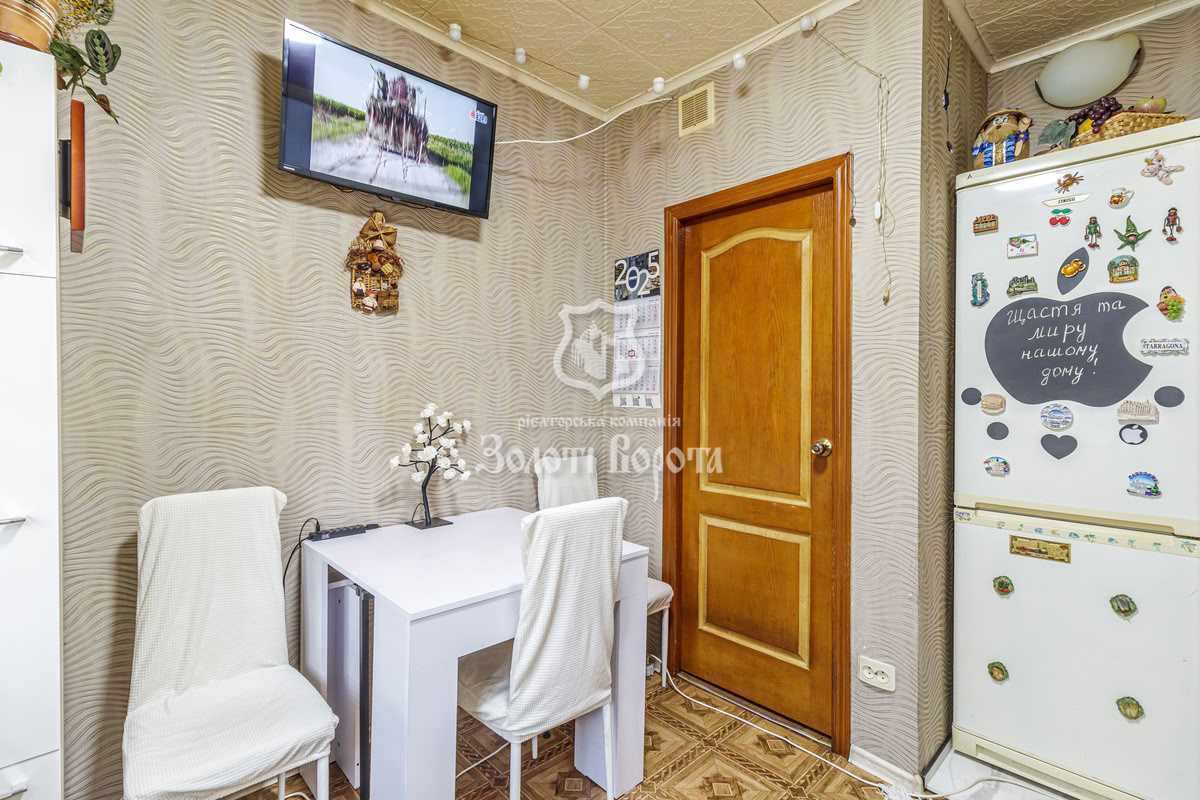 Продажа 3-комнатной квартиры 72 м², Академика Палладина просп., 24
