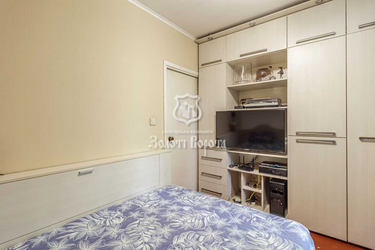 Продажа 3-комнатной квартиры 72 м², Академика Палладина просп., 24