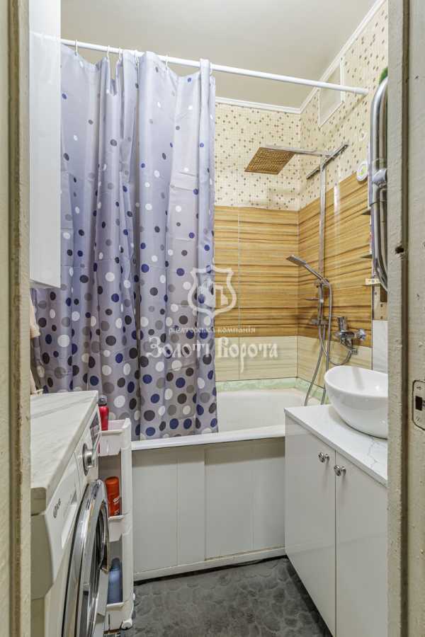 Продажа 3-комнатной квартиры 72 м², Академика Палладина просп., 24