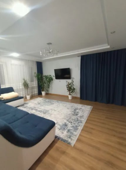 Продажа 3-комнатной квартиры 113 м², Заливная ул.