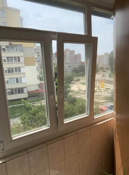 Продажа 2-комнатной квартиры 52 м², Героев Крут ул.