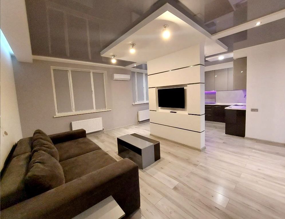 Аренда 1-комнатной квартиры 53 м², Академика Королева ул.