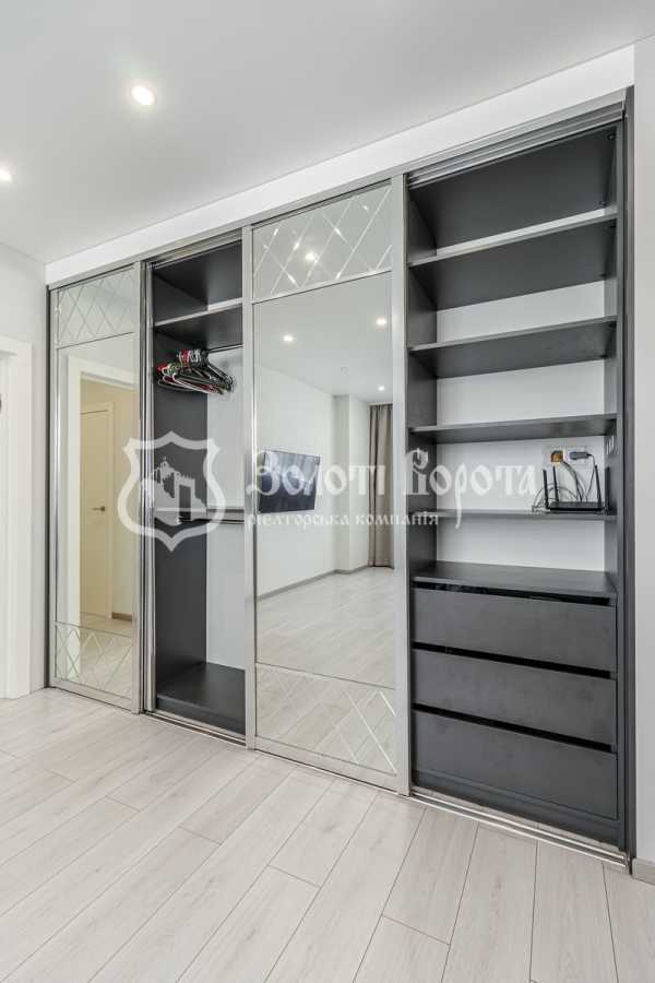 Продажа 2-комнатной квартиры 83.5 м², Просвещения ул., 16А