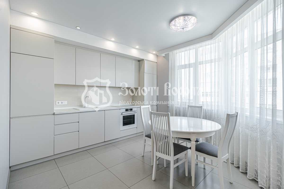 Продажа 2-комнатной квартиры 83.5 м², Просвещения ул., 16А