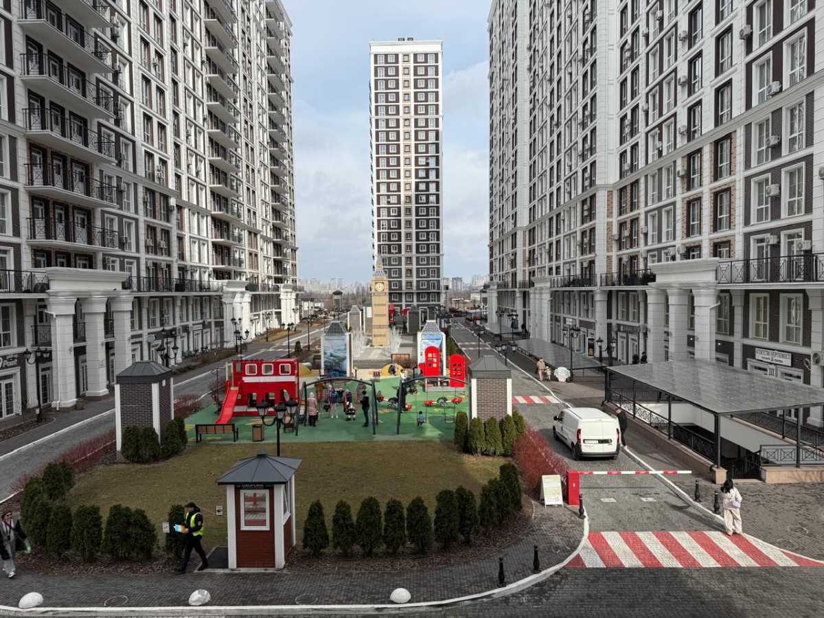 Продажа 1-комнатной квартиры 38 м², Михаила Максимовича ул., 26Б