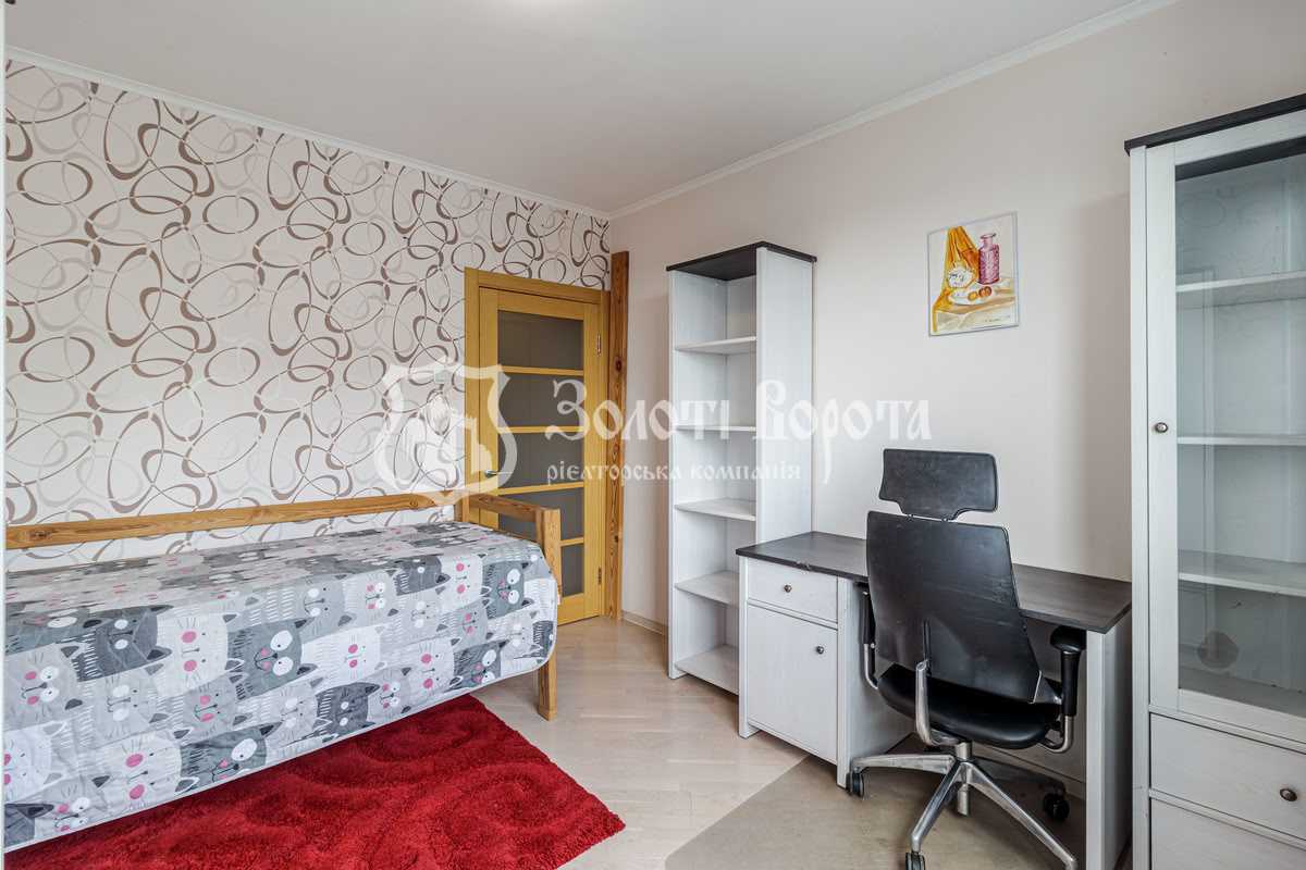 Продажа 3-комнатной квартиры 79 м², Кадетский Гай ул., 7
