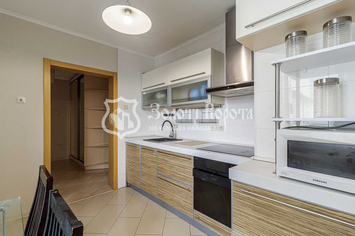 Продажа 3-комнатной квартиры 79 м², Кадетский Гай ул., 7