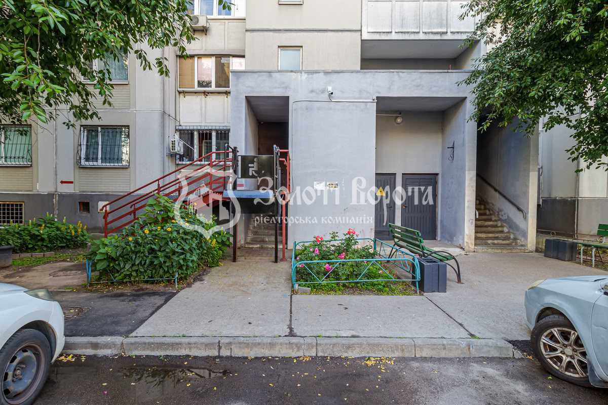 Продажа 3-комнатной квартиры 79 м², Кадетский Гай ул., 7