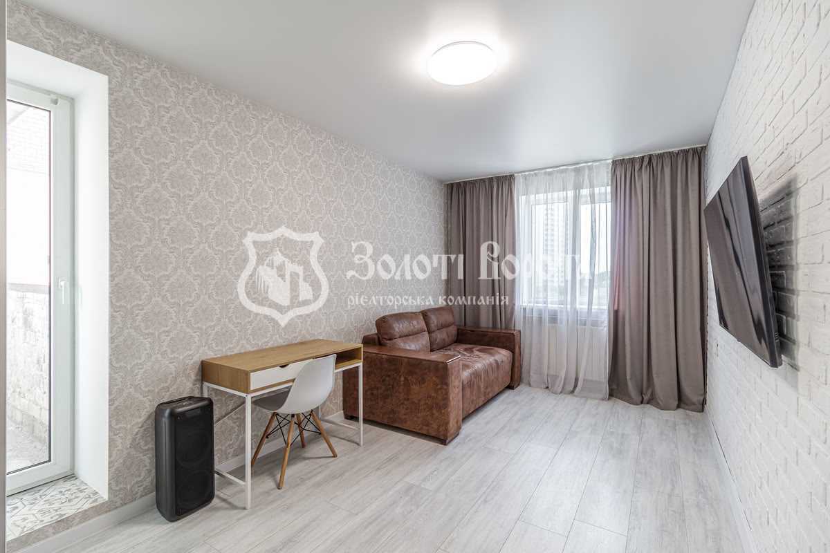 Продажа 4-комнатной квартиры 91.7 м², Ярослава Ивашкевича ул., Галана, 2а