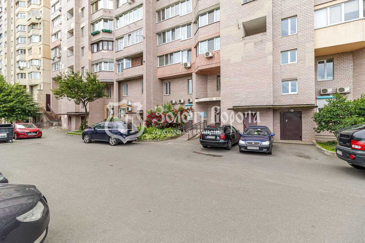 Продажа 4-комнатной квартиры 91.7 м², Ярослава Ивашкевича ул., Галана, 2а