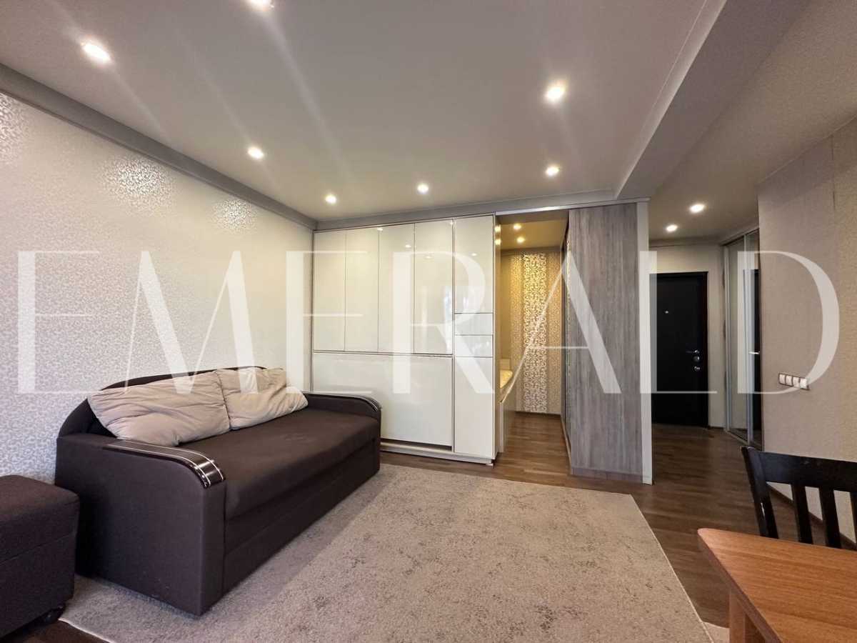 Продажа 1-комнатной квартиры 32.2 м², Иорданская ул., 2А
