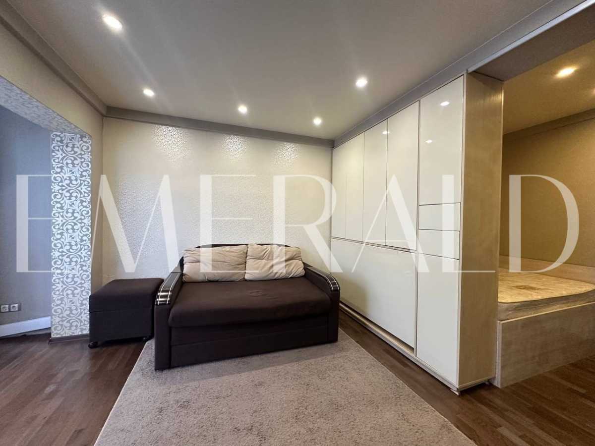 Продажа 1-комнатной квартиры 32.2 м², Иорданская ул., 2А