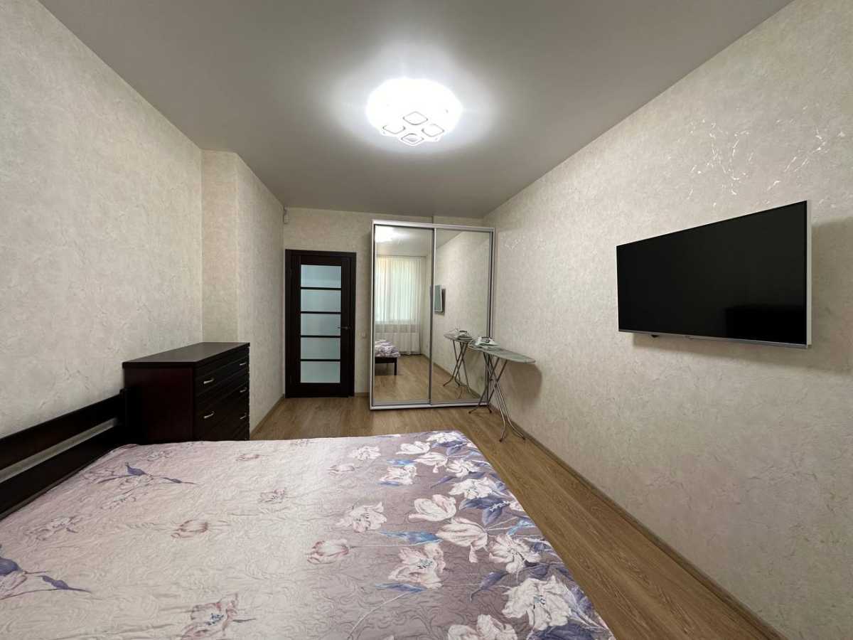 Оренда 3-кімнатної квартири 85 м², Регенераторна вул., 4, корпус 6