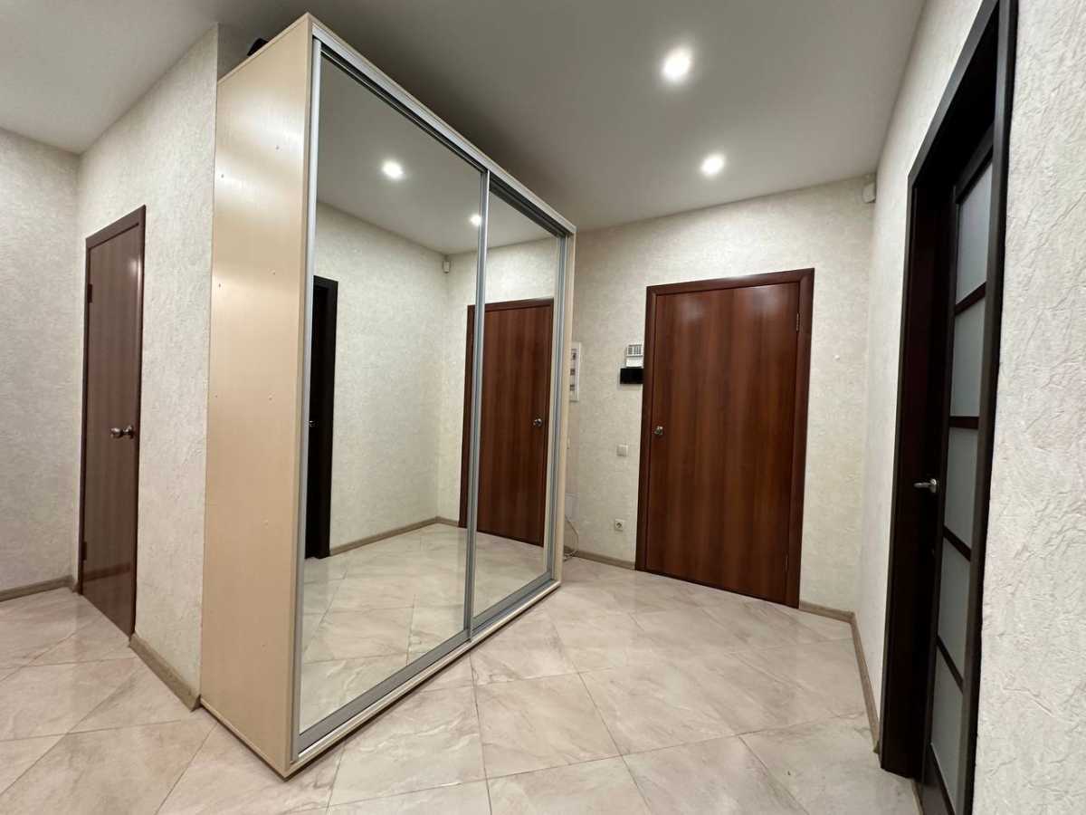 Оренда 3-кімнатної квартири 85 м², Регенераторна вул., 4, корпус 6