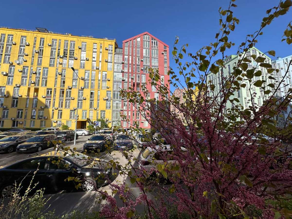 Оренда 3-кімнатної квартири 85 м², Регенераторна вул., 4, корпус 6