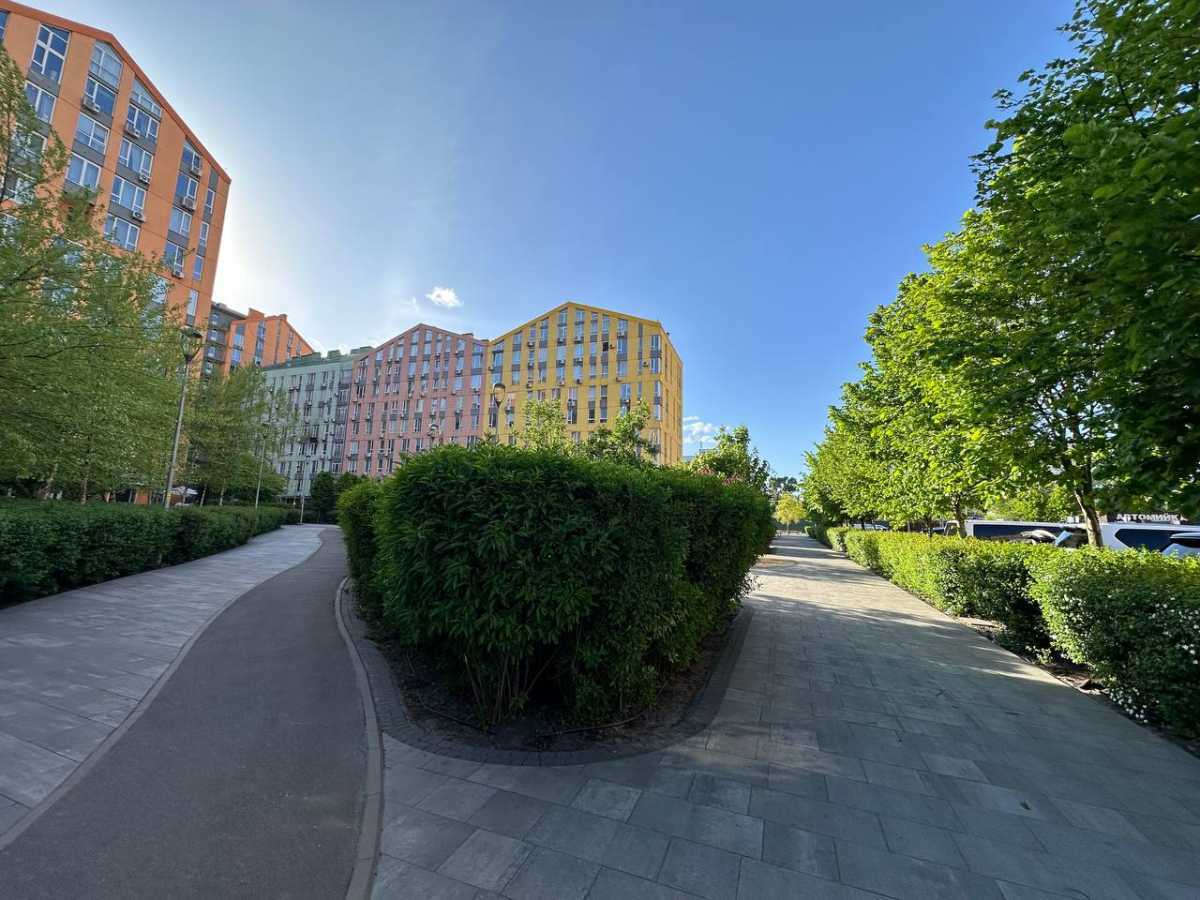 Оренда 3-кімнатної квартири 85 м², Регенераторна вул., 4, корпус 6
