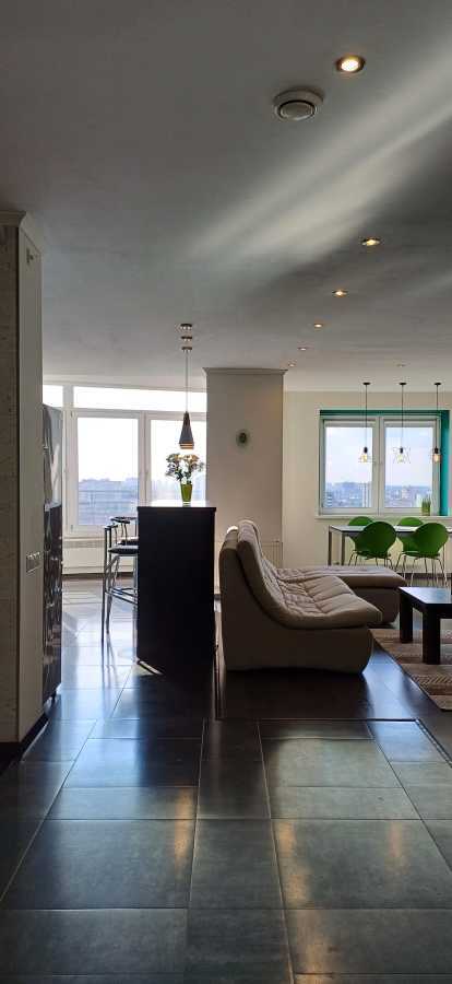 Продажа 2-комнатной квартиры 86 м², Чоколовский бул., 42А