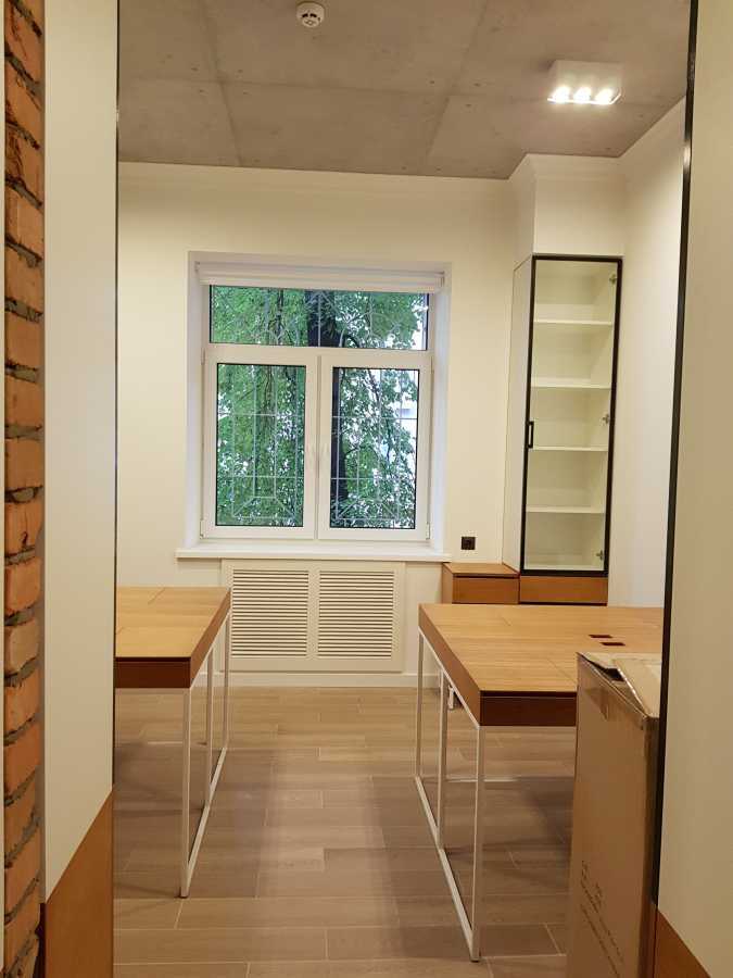 Оренда офісу 60 м², Тарасівська вул., 3