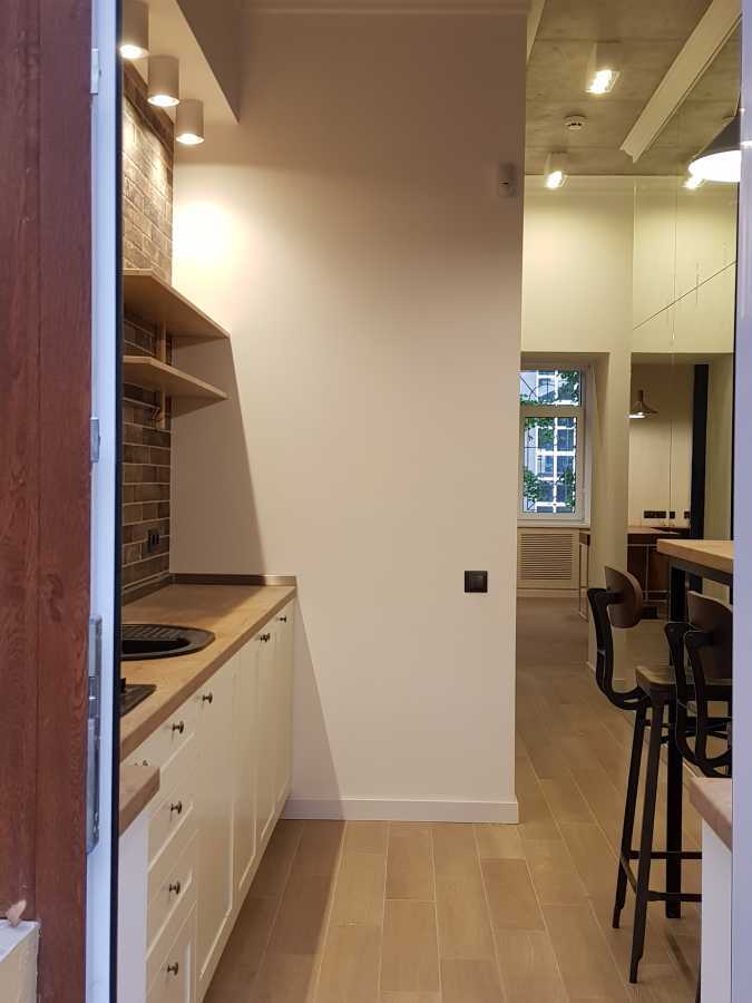 Оренда офісу 60 м², Тарасівська вул., 3