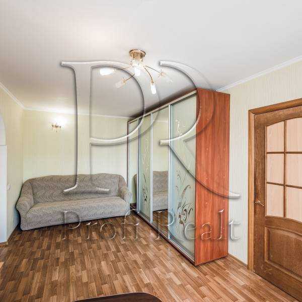Продажа 2-комнатной квартиры 47 м², Николая Василенко ул., 23А