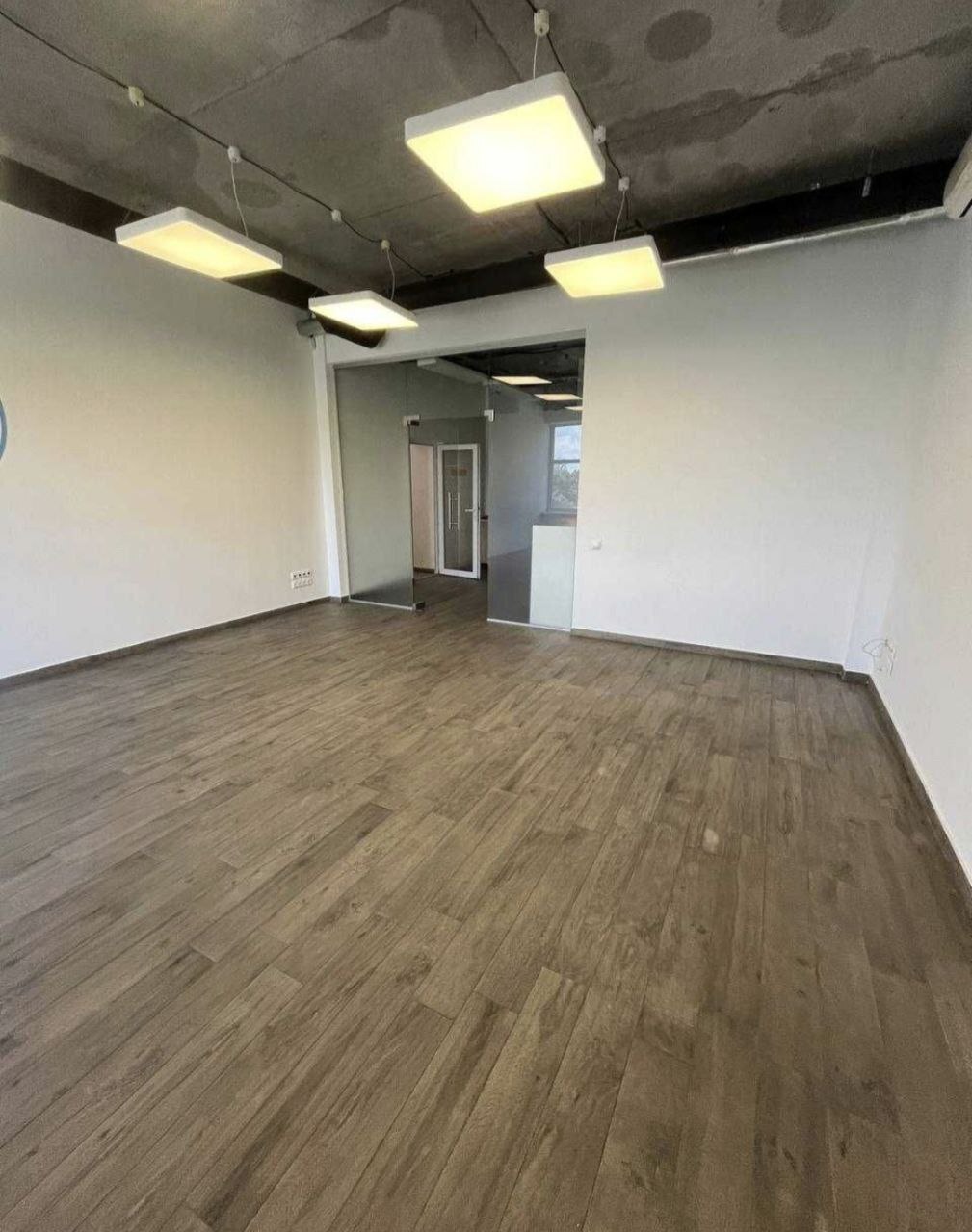 Аренда офиса 365 м², Дмитрия Яворницкого просп.