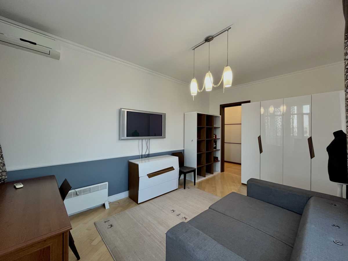 Продаж 4-кімнатної квартири 190 м², Володимира Антоновича вул., 140