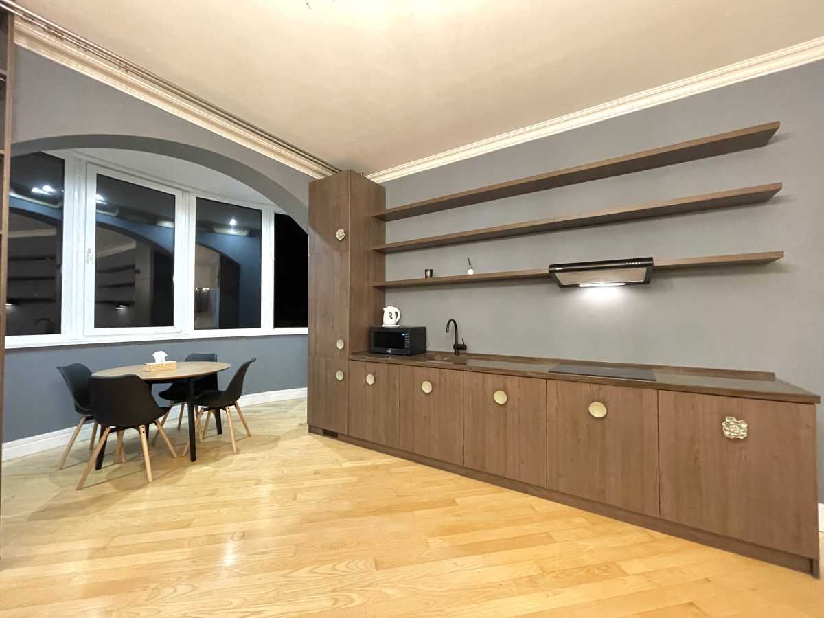 Продаж 4-кімнатної квартири 190 м², Володимира Антоновича вул., 140
