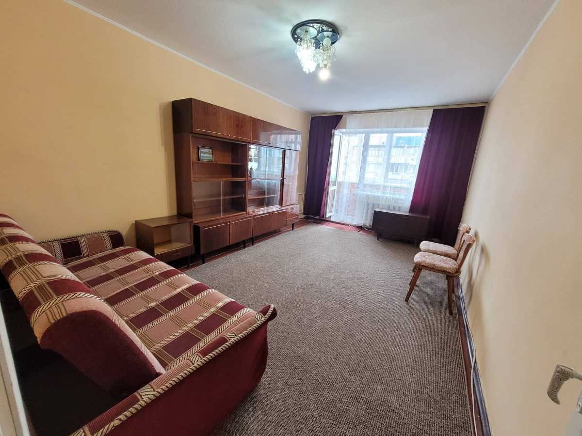 Оренда 1-кімнатної квартири 40 м², Героїв Дніпра вул., 34А