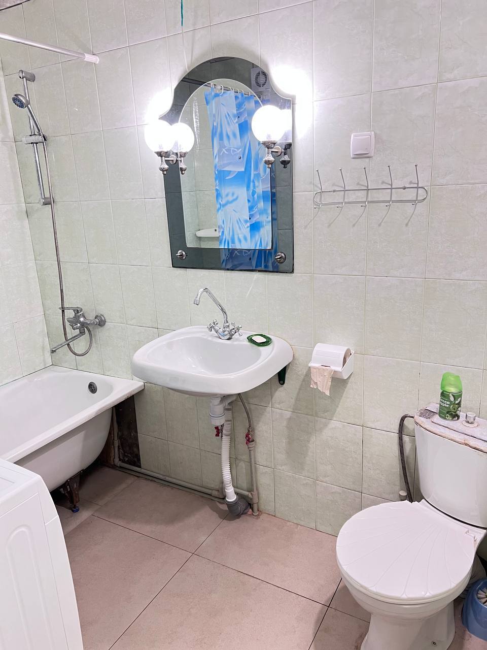 Продаж 3-кімнатної квартири 66.2 м², Краснодарська вул., 171В