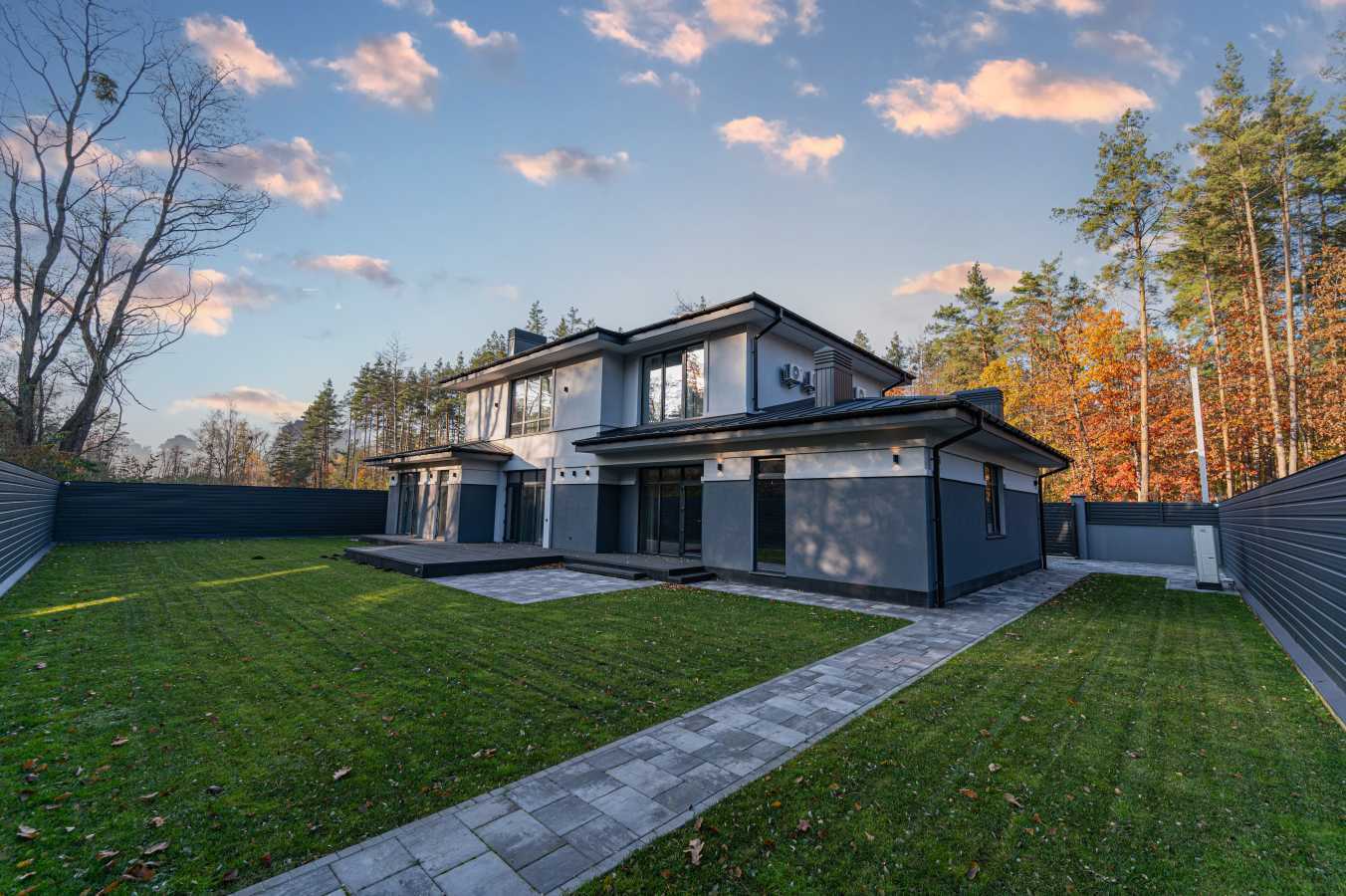 Продаж котеджу 277 м², Генерала Кульчицького, 3