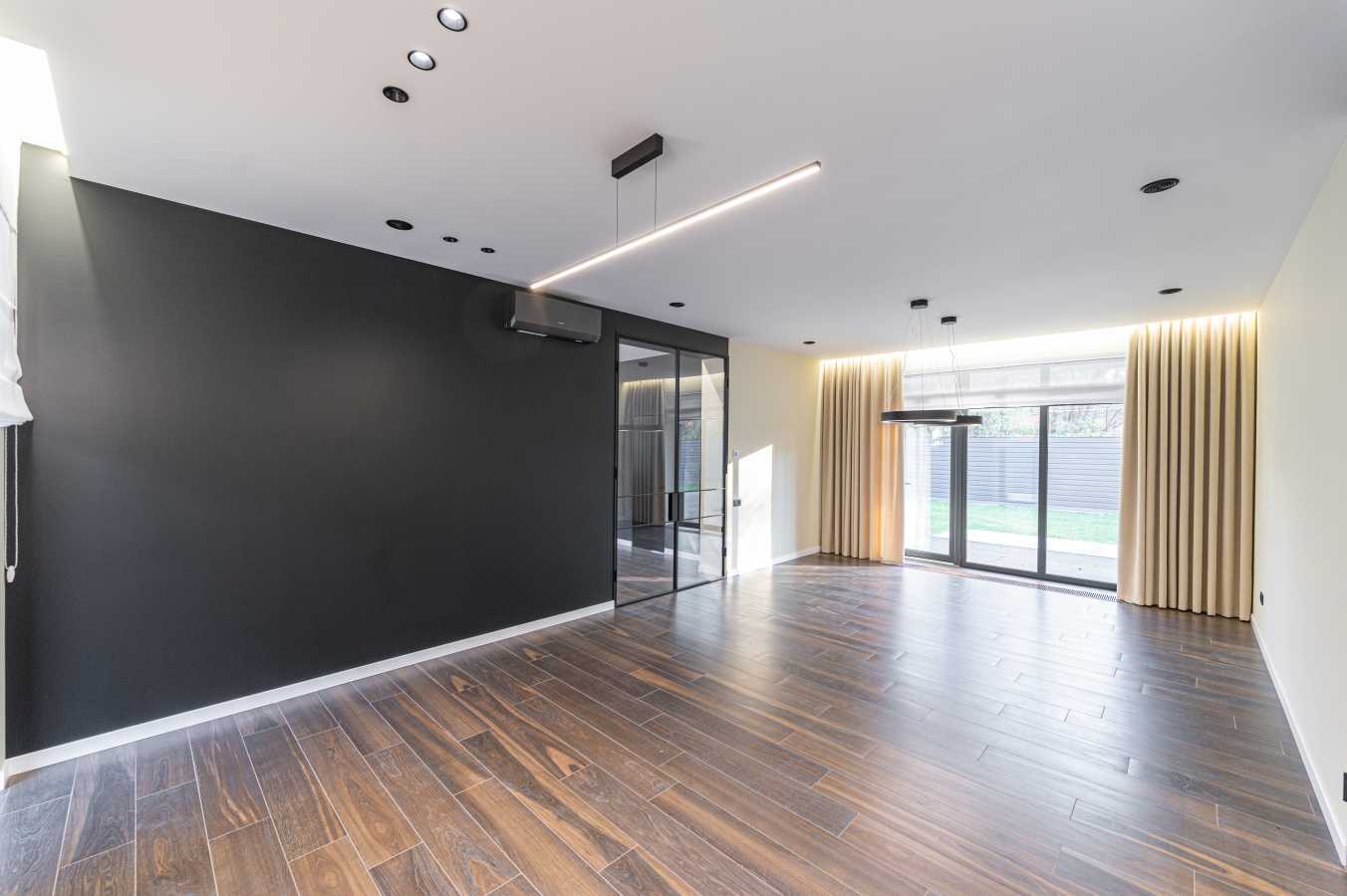 Продаж котеджу 277 м², Генерала Кульчицького, 3