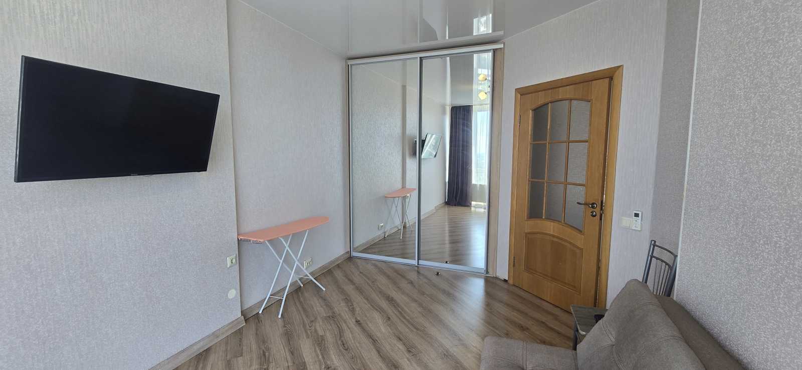 Оренда 1-кімнатної квартири 32 м², Світла вул., 3д