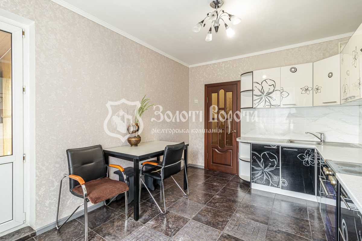 Продажа 3-комнатной квартиры 82 м², Пономарева ул., 18А
