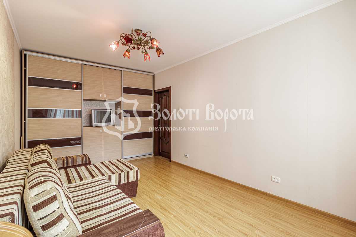 Продажа 3-комнатной квартиры 82 м², Пономарева ул., 18А