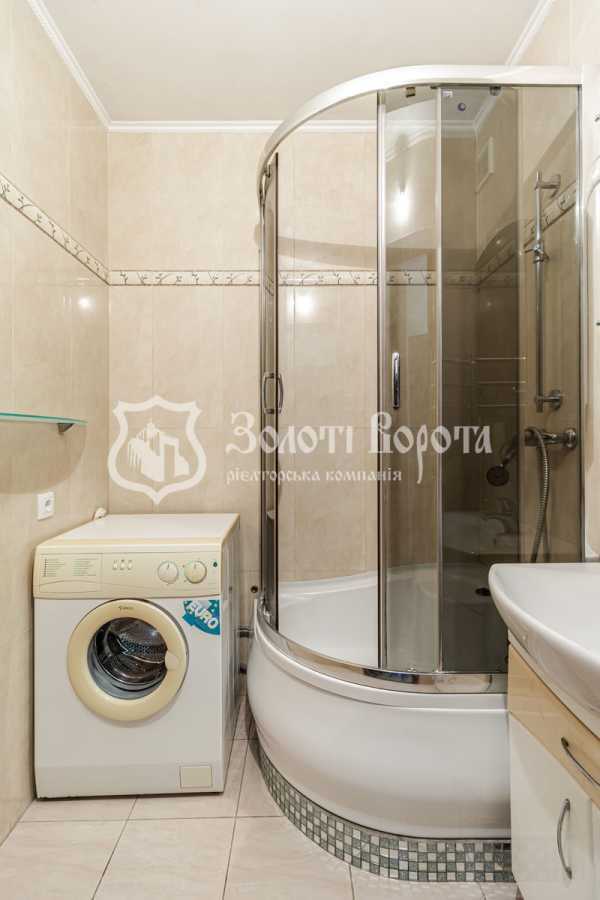 Продажа 3-комнатной квартиры 82 м², Пономарева ул., 18А
