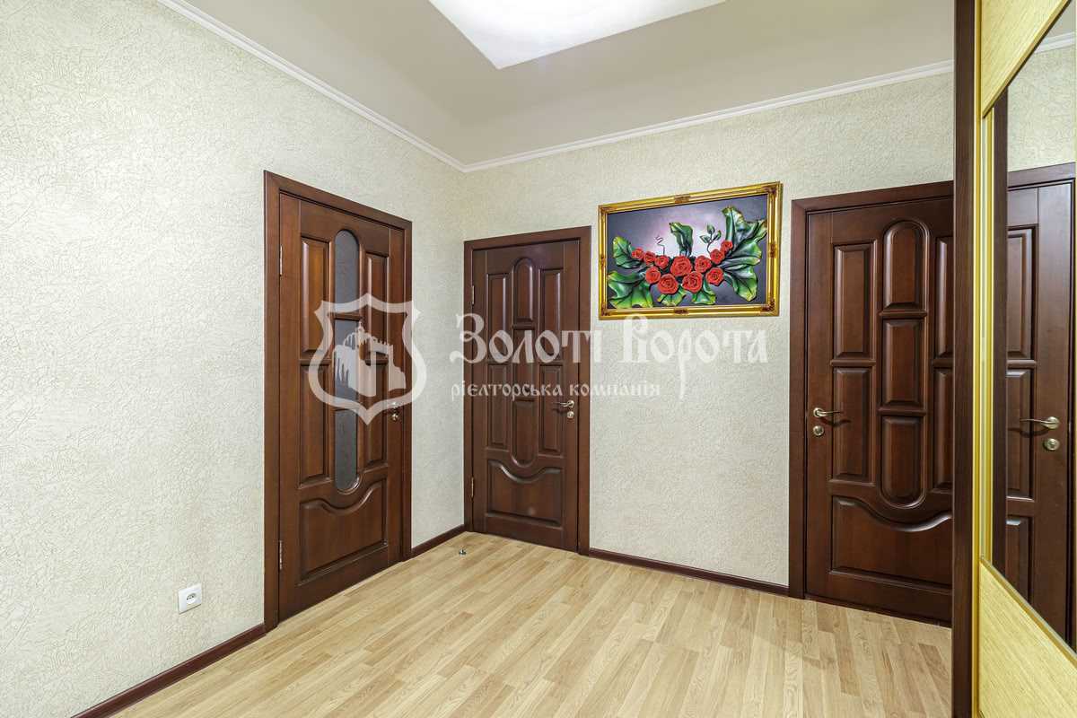 Продажа 3-комнатной квартиры 82 м², Пономарева ул., 18А
