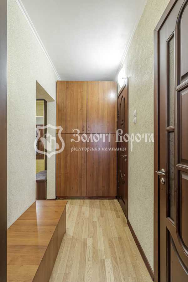 Продажа 3-комнатной квартиры 82 м², Пономарева ул., 18А