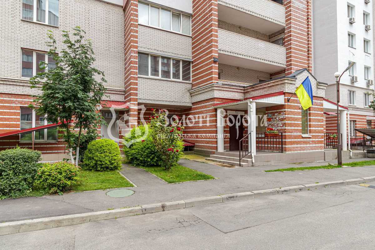 Продажа 1-комнатной квартиры 52.2 м², Боголюбова ул., 25
