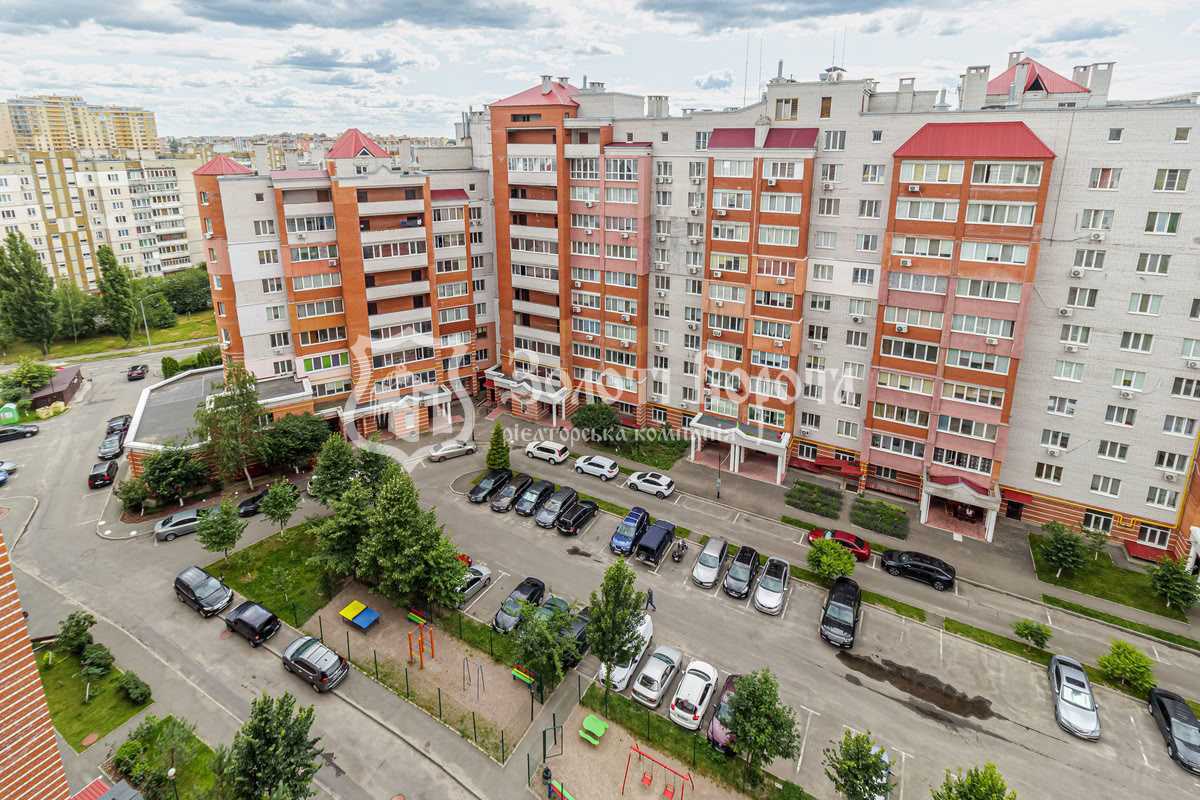 Продажа 1-комнатной квартиры 52.2 м², Боголюбова ул., 25