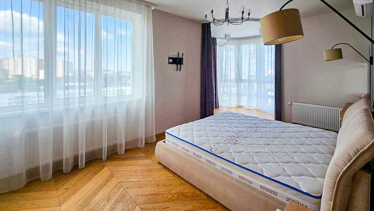 Продаж 3-кімнатної квартири 106.9 м², Голосіївський просп., 95А
