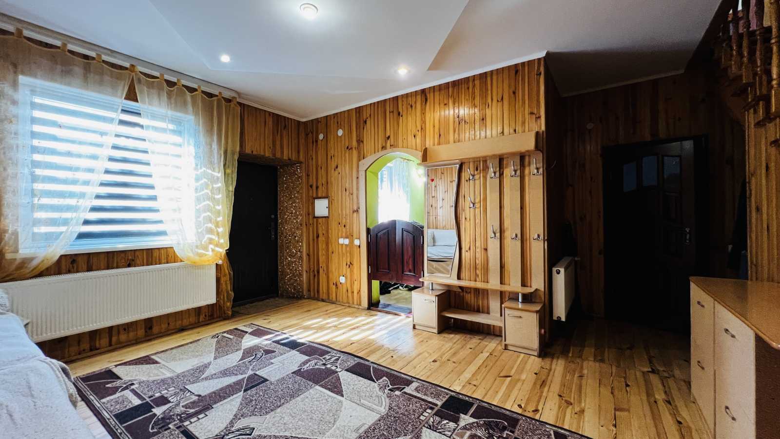 Продажа 3-комнатной квартиры 129 м², Винниченко ул., 7