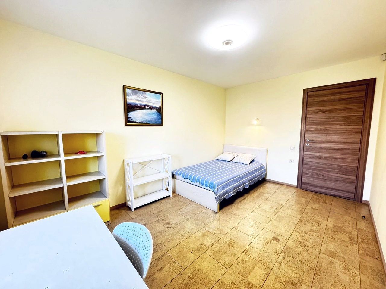 Продаж 5-кімнатної квартири 146 м²