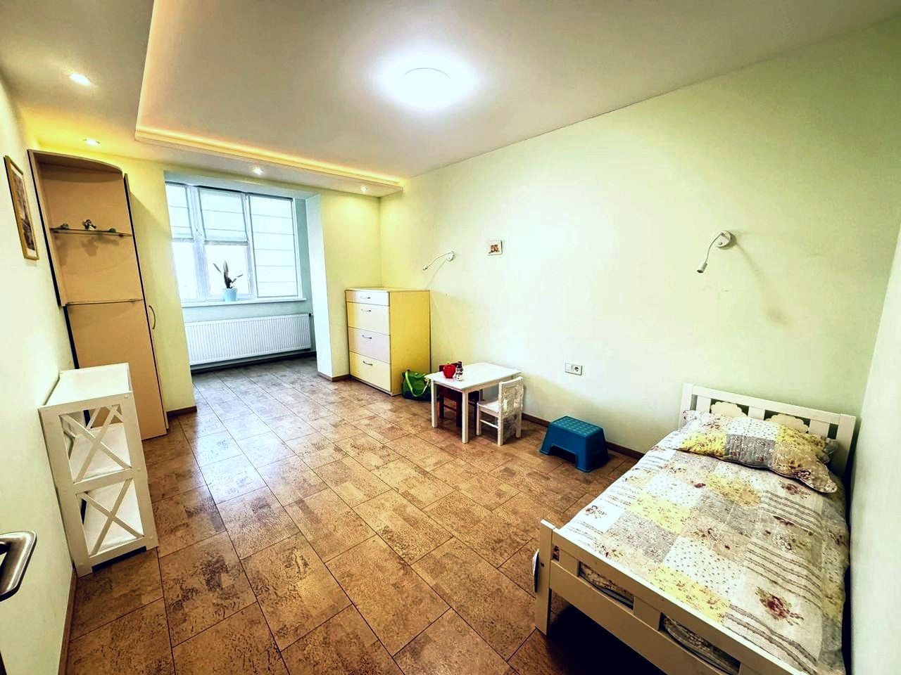 Продаж 5-кімнатної квартири 146 м²