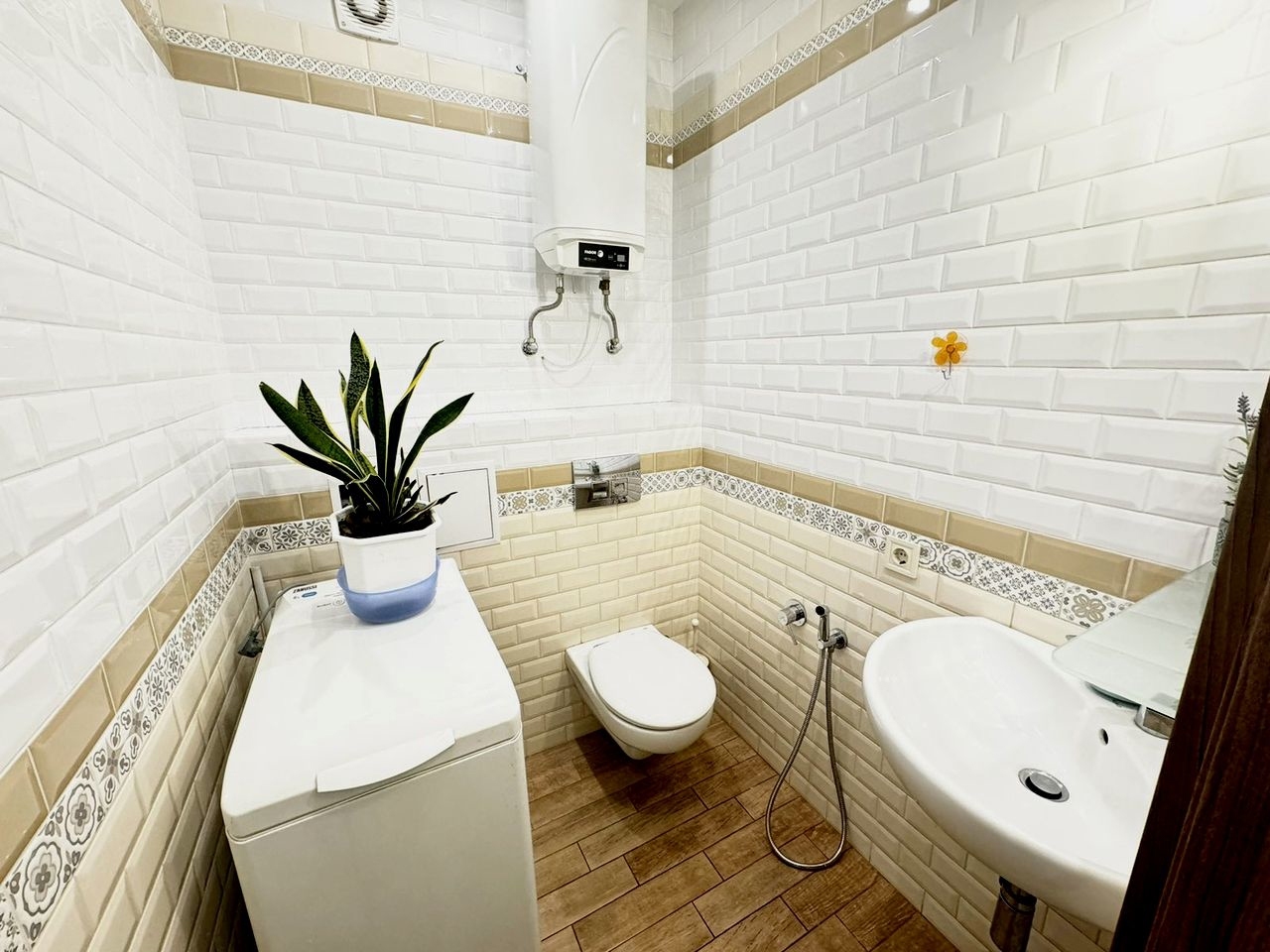 Продаж 5-кімнатної квартири 146 м²