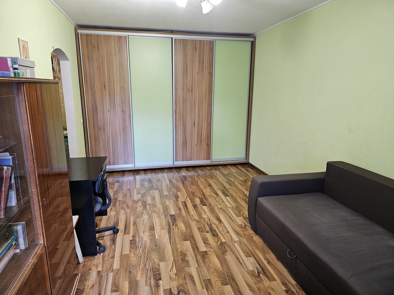 Продажа 1-комнатной квартиры 32 м², Рабочая ул., 164