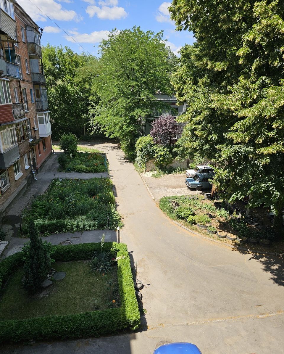 Продажа 1-комнатной квартиры 32 м², Рабочая ул., 164