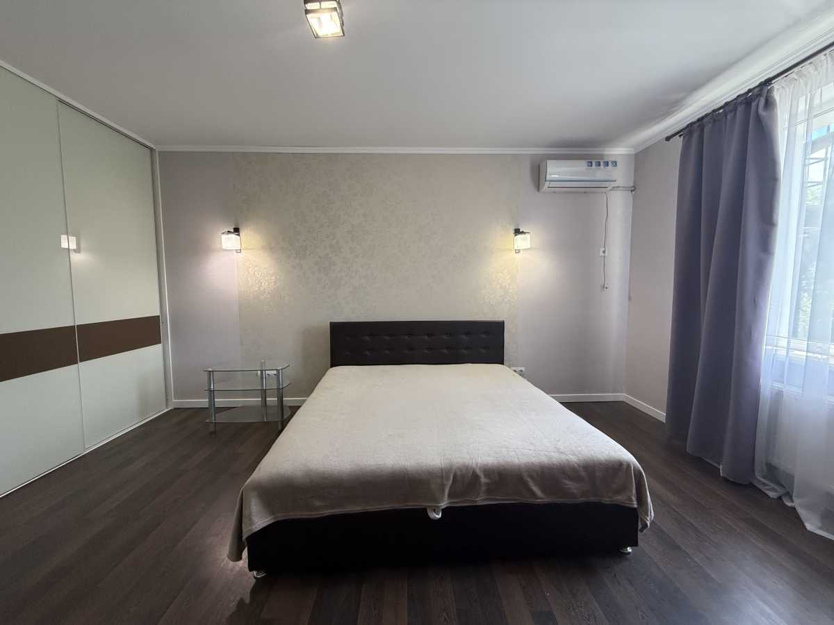 Продажа дома 232 м², Вишнева, 8