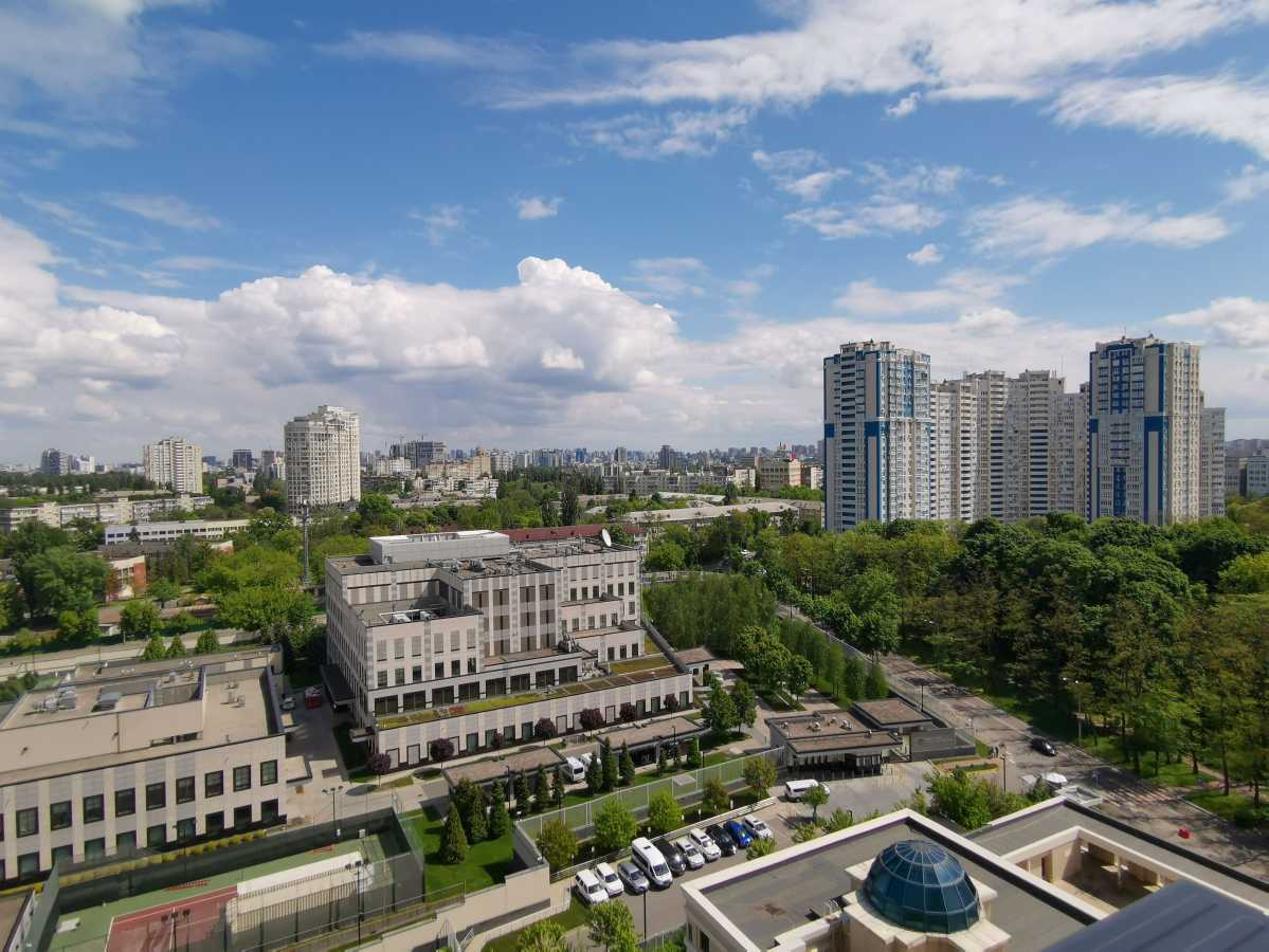 Оренда 1-кімнатної квартири 48 м², Авіаконструктора Ігоря Сікорського вул., 4Б