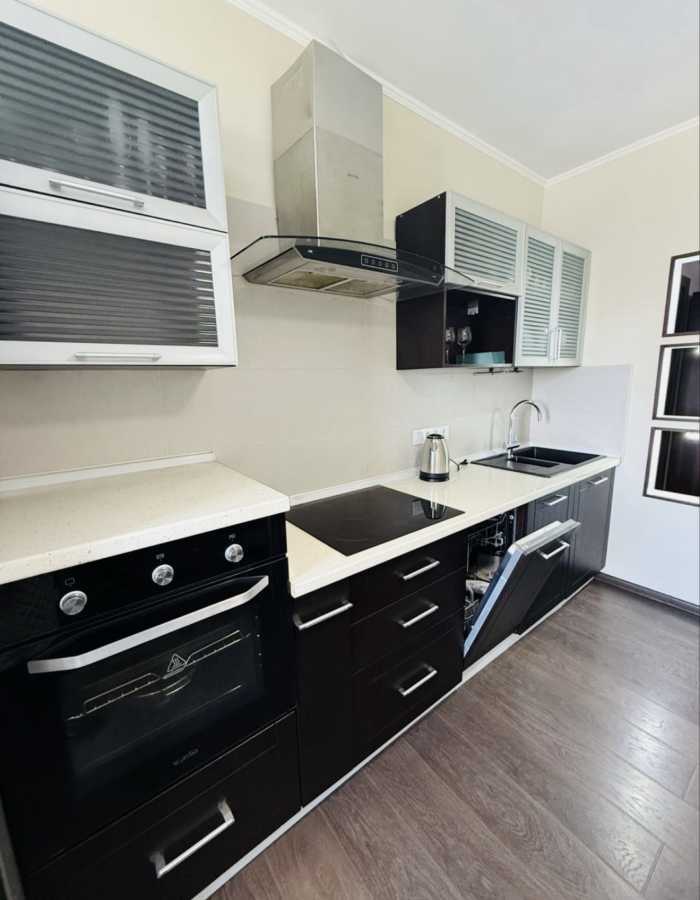 Продажа 2-комнатной квартиры 64 м², Саперно-Слободская ул., 24