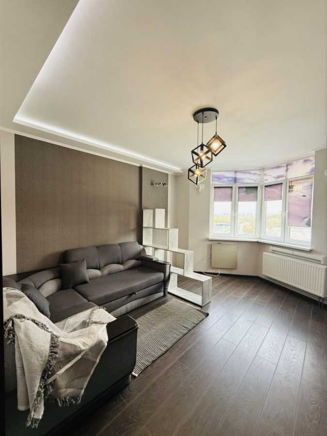 Продажа 2-комнатной квартиры 64 м², Саперно-Слободская ул., 24